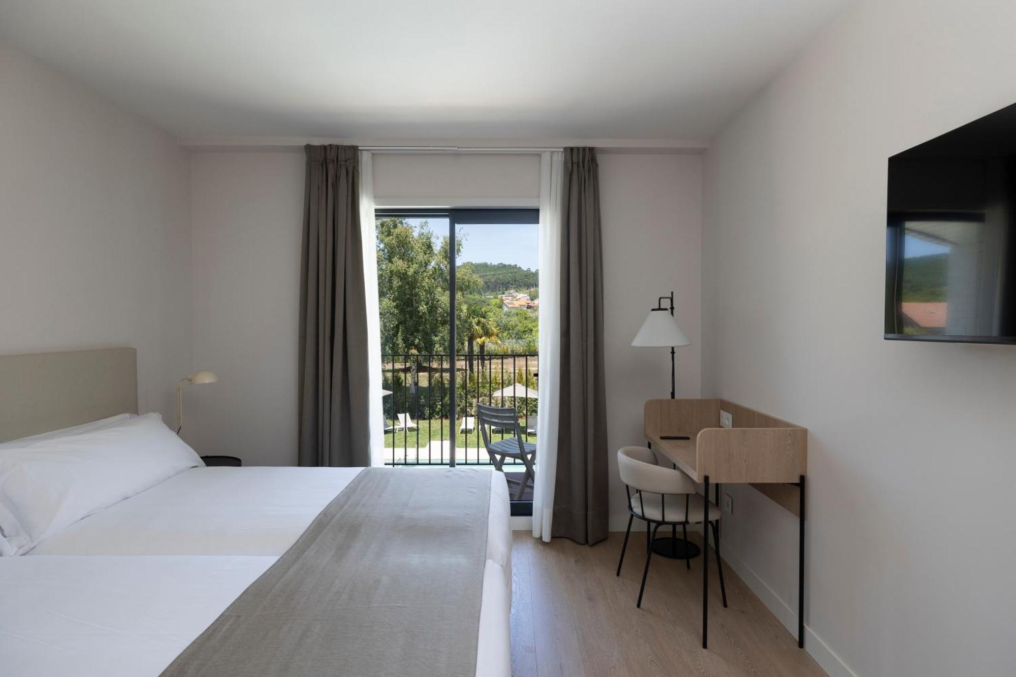 Hotel H4 Cangas 3 Superior Eksteriør bilde